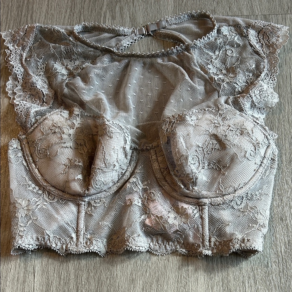 Victoria's Secret Lace Bralette in Cream